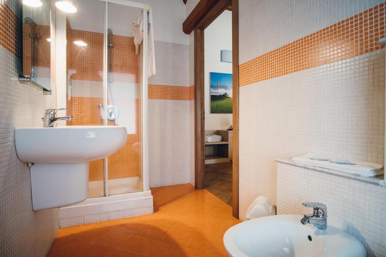 Hotel Ultimo Borgo 세티모토리네세 외부 사진