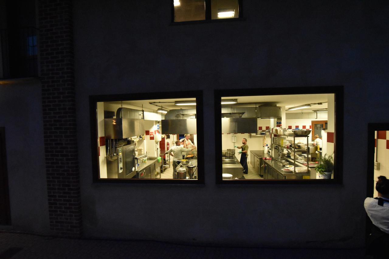 Hotel Ultimo Borgo 세티모토리네세 외부 사진